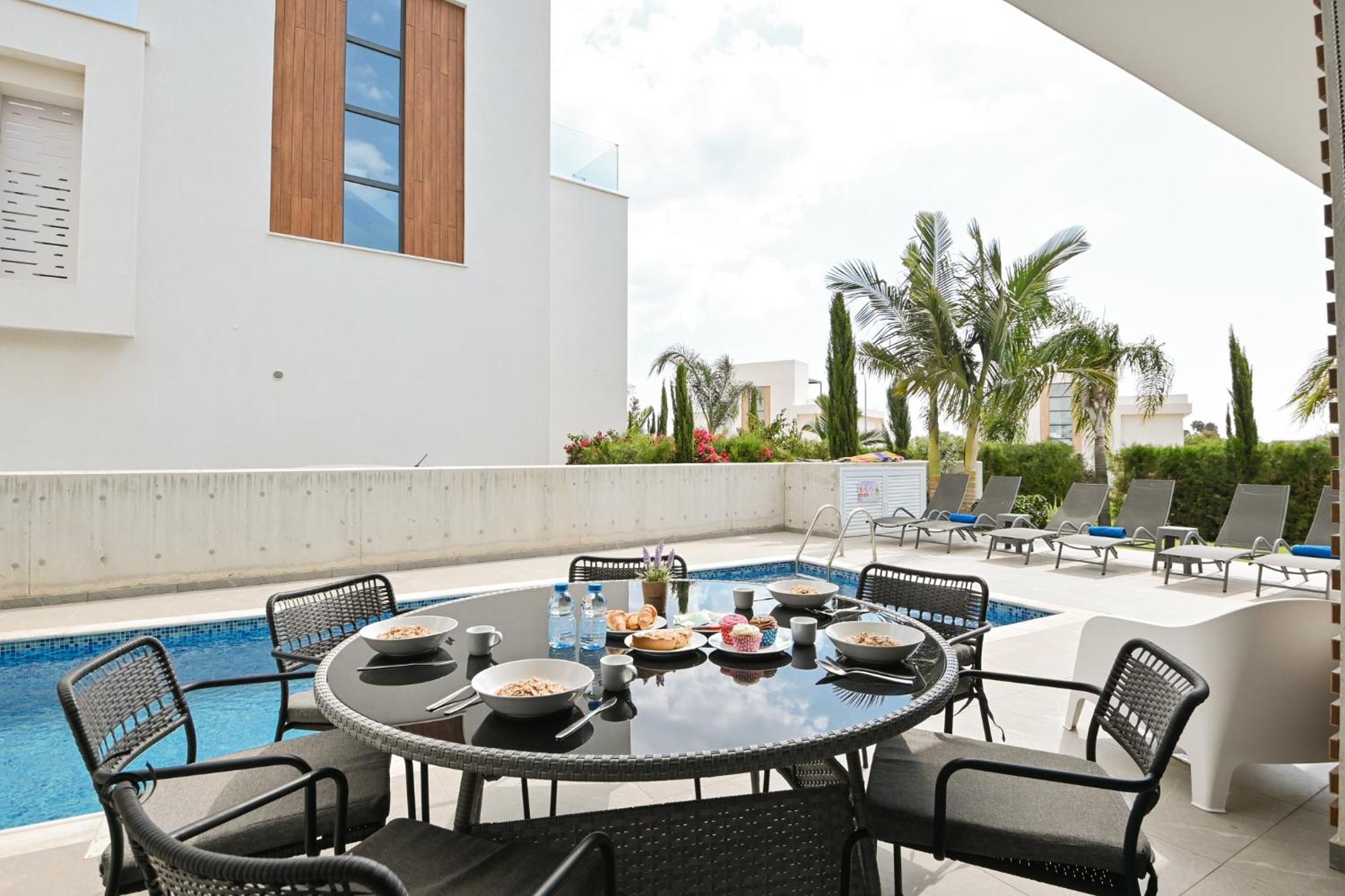 By The Beach Villa 12 Protaras Exteriör bild